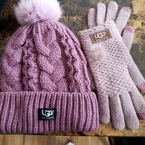 Purple pink knit hat gloves pom pom fur